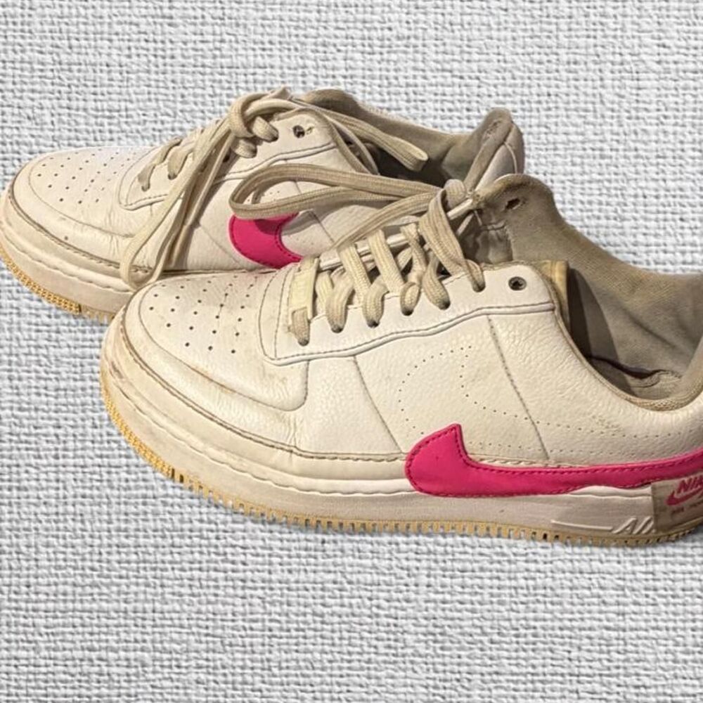 Nike Women's White and Cream Trainers